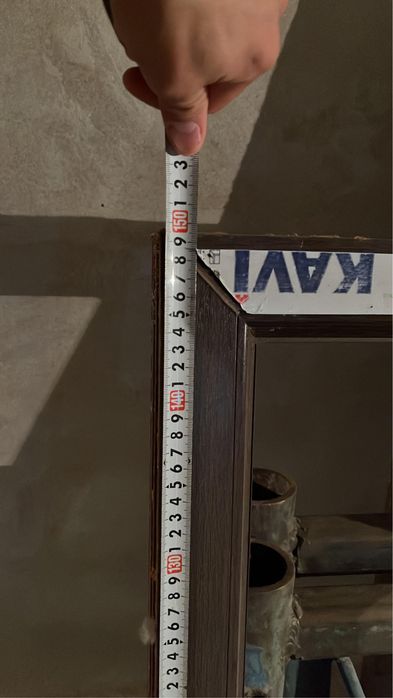 Пластик айна и темир есик