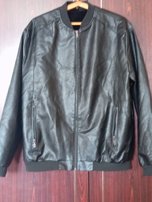 Ерлердің курткасы.