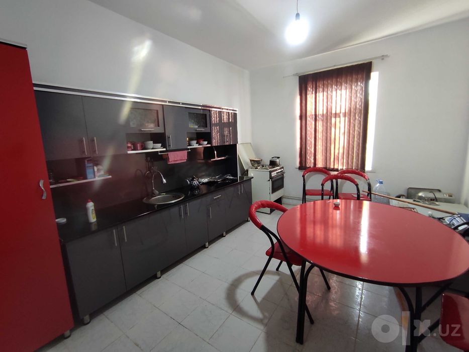 Двухэтажный дом 390 м², 4,5 сотки, у реки Сурхон