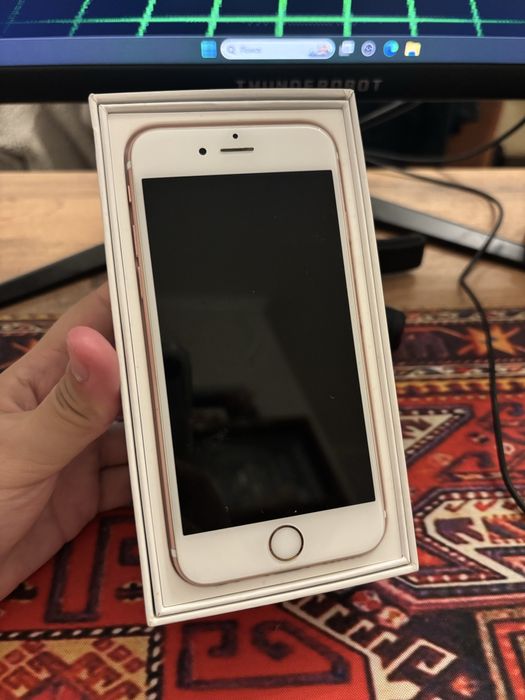 Iphone 6s розовый
