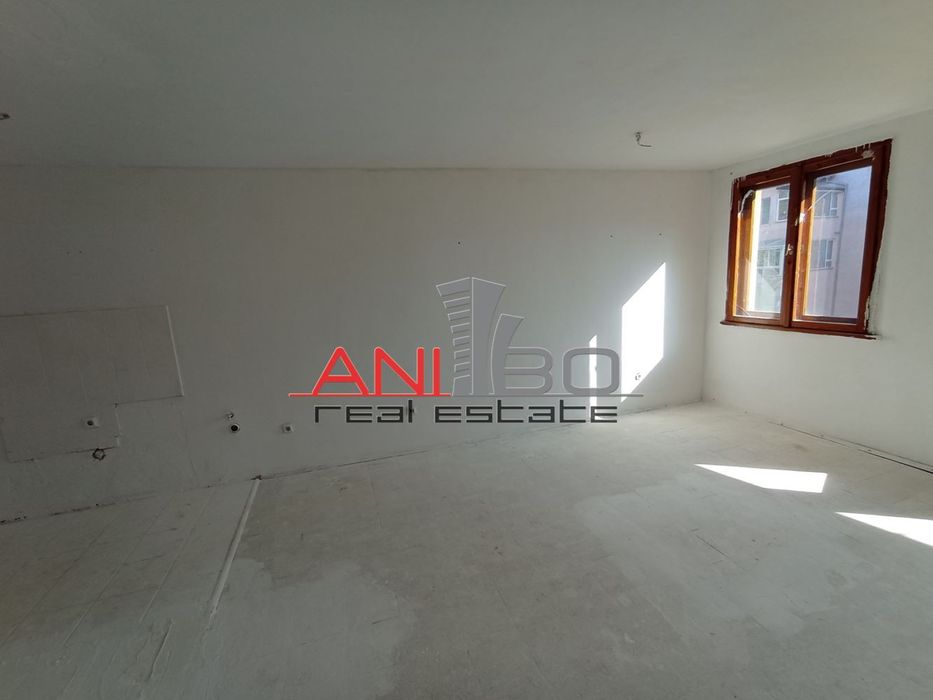 Продава се Едностаен апартамент в Варна, ВИНС - 63 кв.м за 2461 €/кв.м - Снимка #4