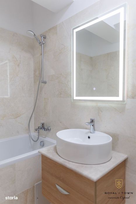 Avans 25% Apartament de vanzare cu 2 camere- Royal Town Iasi