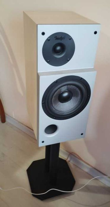 Ресивър Pioneer VSX-930 с комплект колони за Dolby Atmos