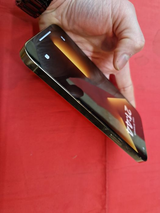 -Iphone 13Pro Max, Gold, 256Gb, 6Ram, stare foarte buna, bat-100%, doa