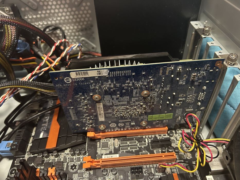 Kit Pc gx630 i7 generatia a 4 a 16 gb ram ddr3 placa de baza gygabite