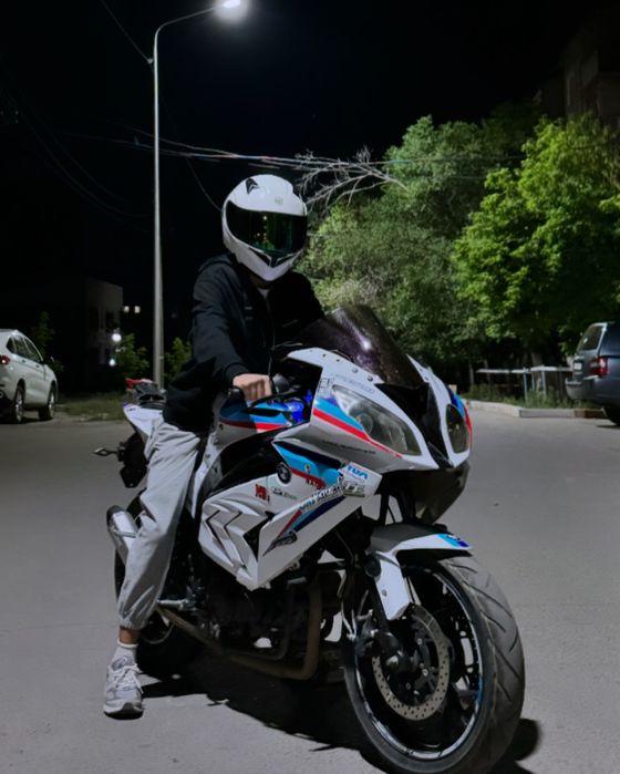 Мотоцикл BMW rr250куб