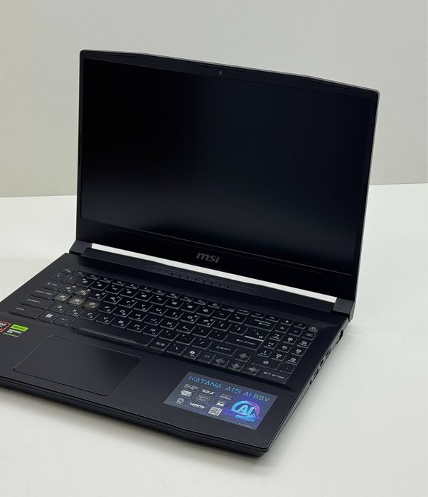Msi KATANA A15 Ai — RYZEN 7-8845HS / RTX4050 6GB / DDR5 16GB