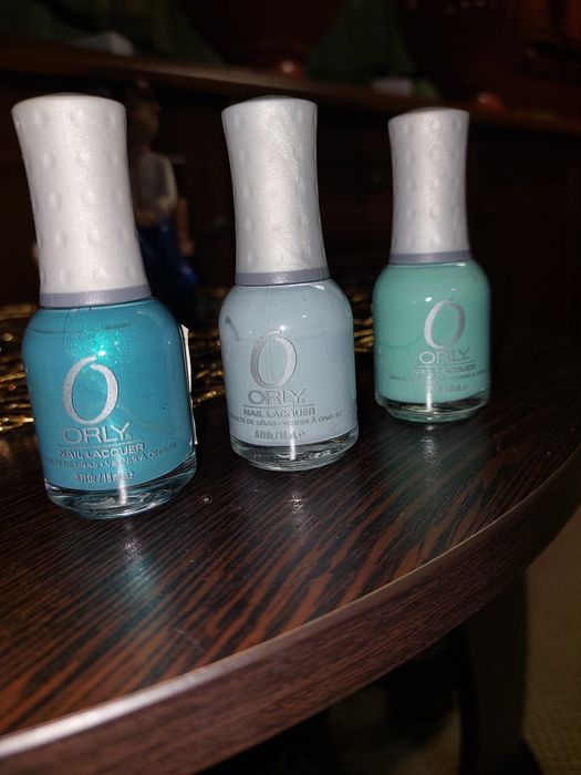 Лаки    для     ногтей