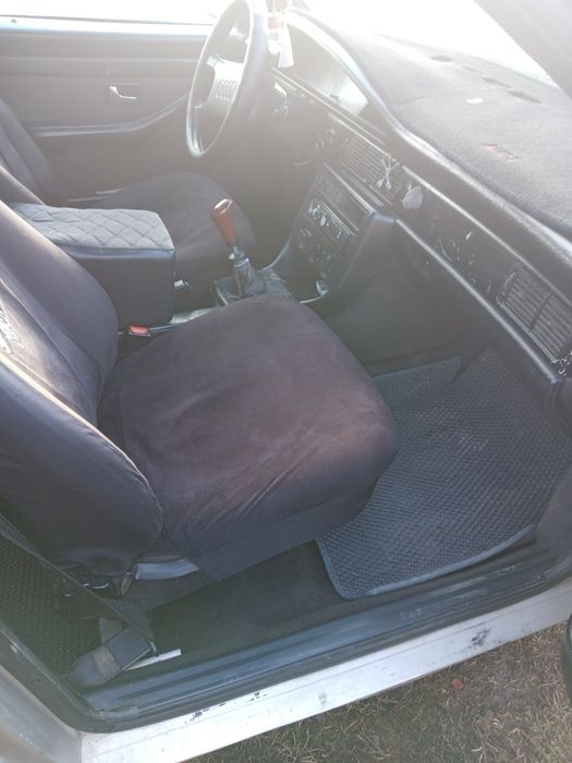 Ауди 100.в хорошем состоянии