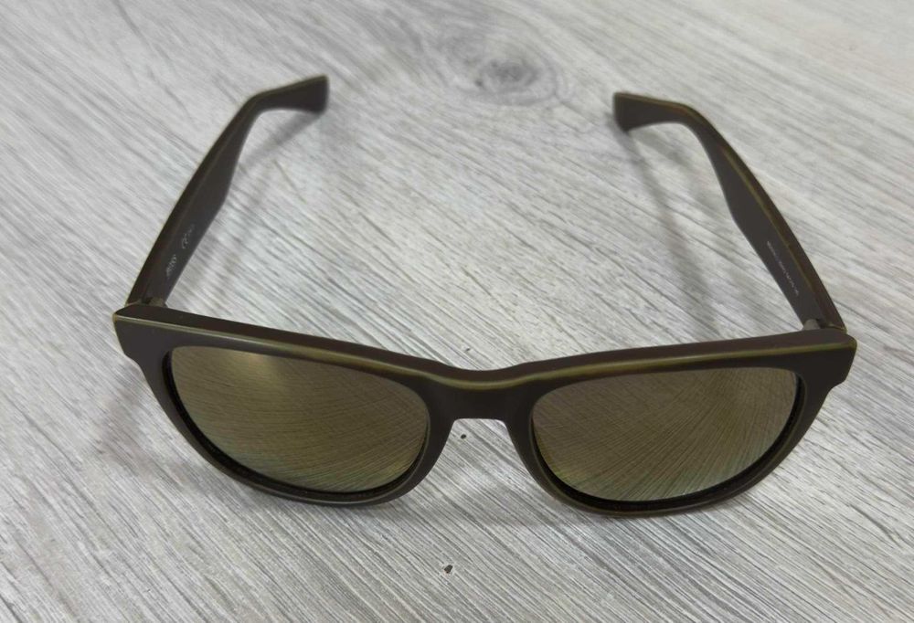 Продавам Слънчеви очила Hugo boss  BO0198