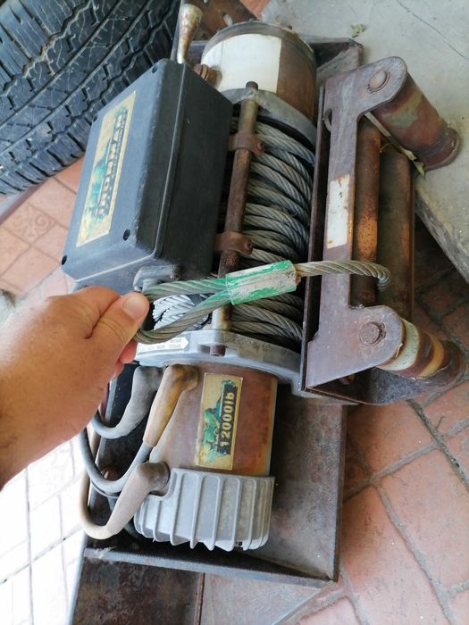 Troliu IRON MAN 12000lbs /6 tone Nefolosit