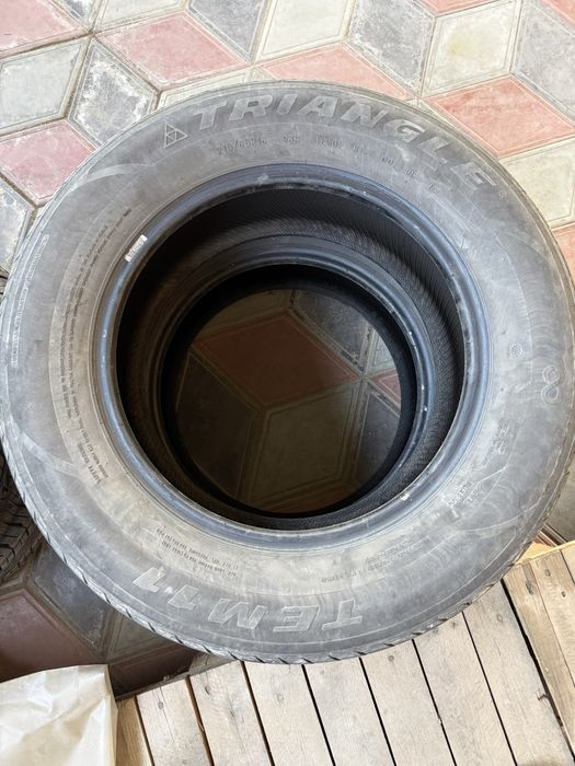 Шины  16/215/65 продам