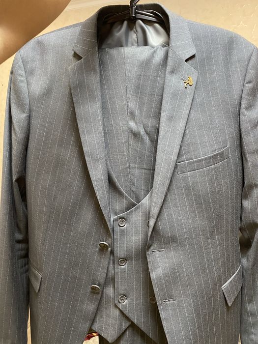 Костюм тройка дерзкий