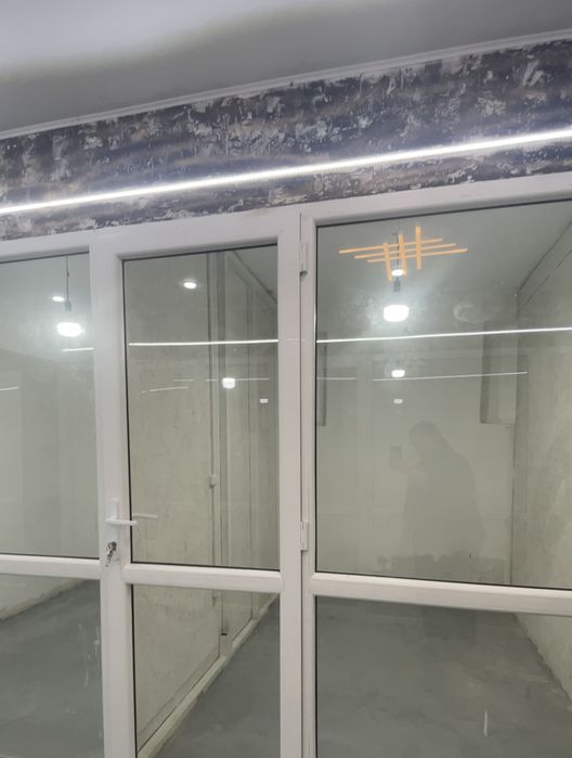 Продажа 11 бутиков в г. Уральск (район Театральной )