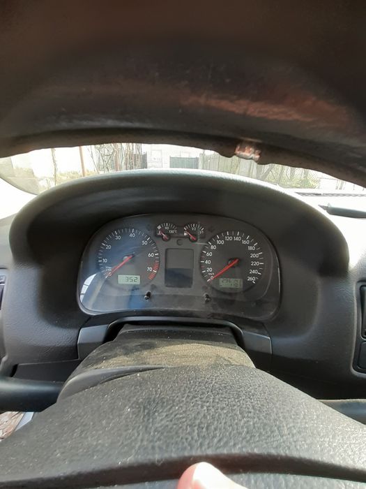 Vand golf 4 anul 2003