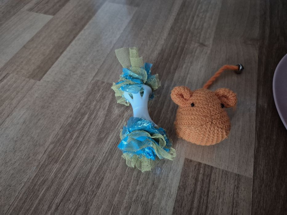 Jucarie/jucarii pentru pisica