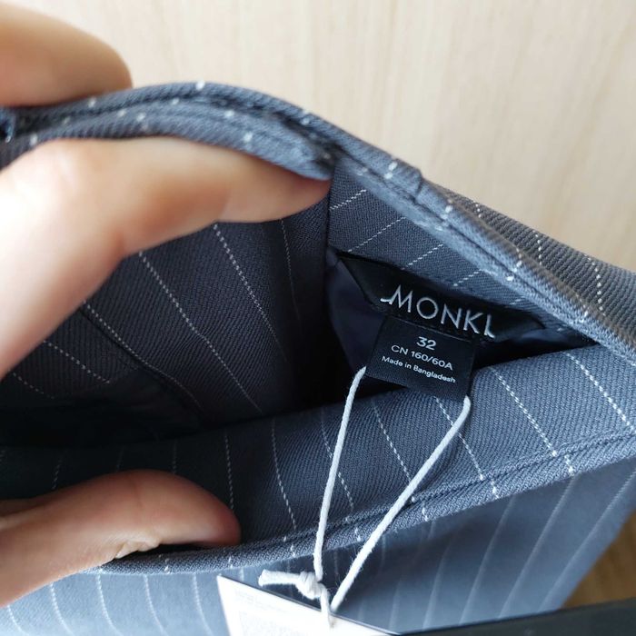 Fusta Noua Monki cu eticheta
