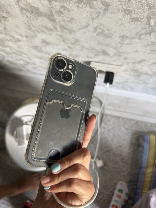 Iphone 15, память 128