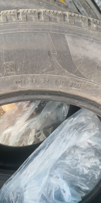 235 65 17 iarnă. 75lei buc.