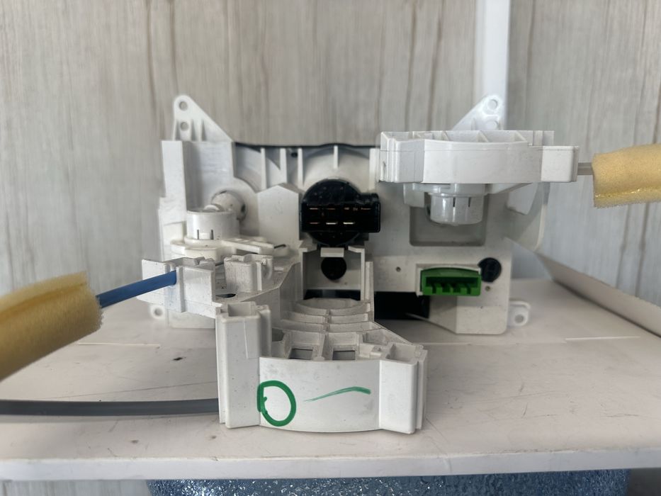 Управление климатик за Сузуки Игнис 2003-2008г.!