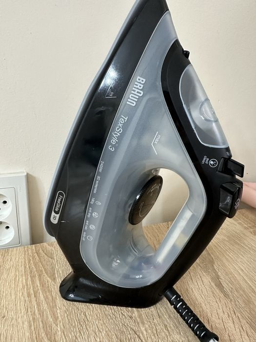 Утюг фирмы Braun