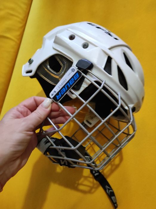 Шлем хоккейный 9-11 лет