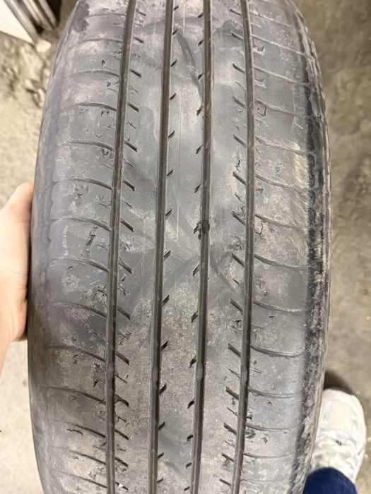 Шины летние 215/55/17