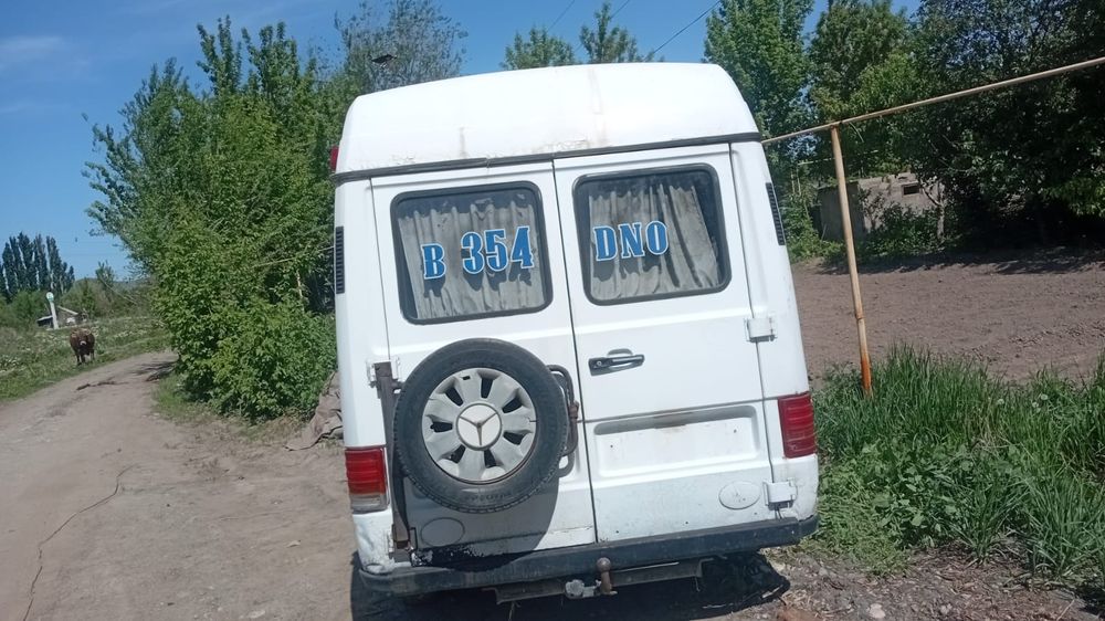 Mercedes MB100 разбор