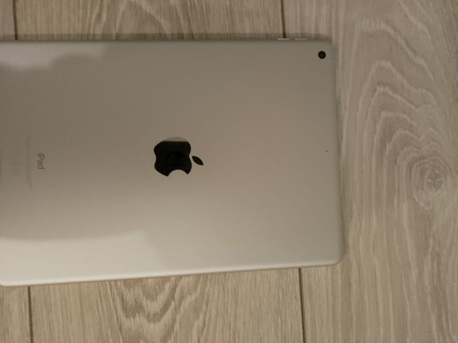 Продаю IPAD (оригинал)