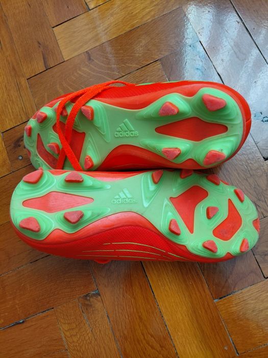 Бутонки Adidas Predator