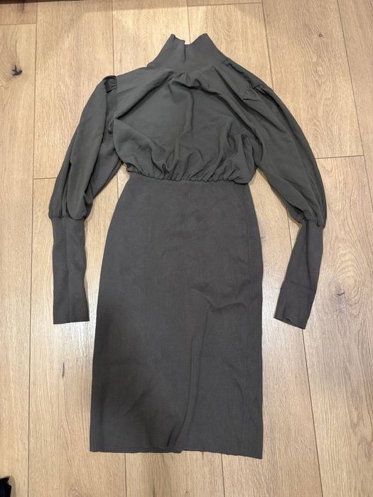 Продам платья и юбку размера xs-s разных брендов Mango, H&M, GJ