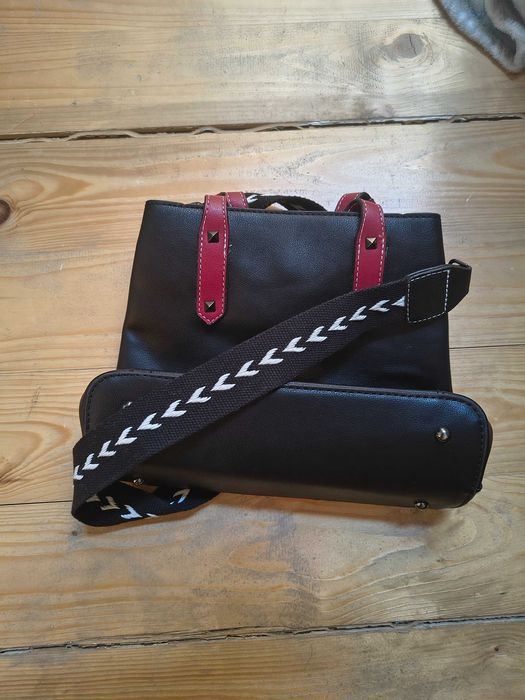 Дамска чанта естествена кожа