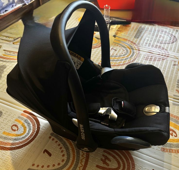 Авто люлька Maxi-Cosi CabrioFix 0+ (до 13 кг) .
