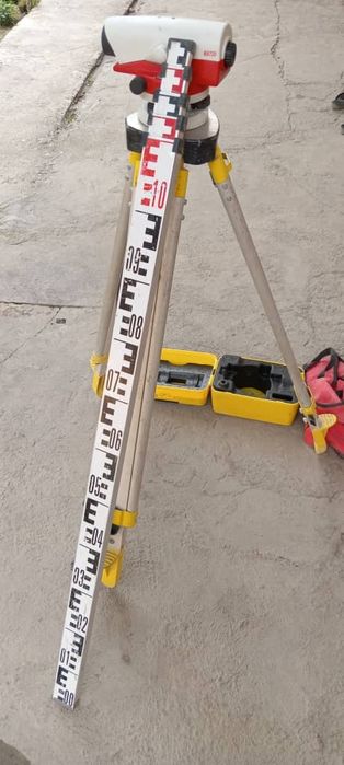 Нивелир Leica na 720