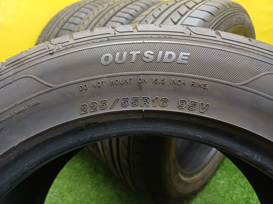 Шины 225/55 R16 Goodyear комплект.