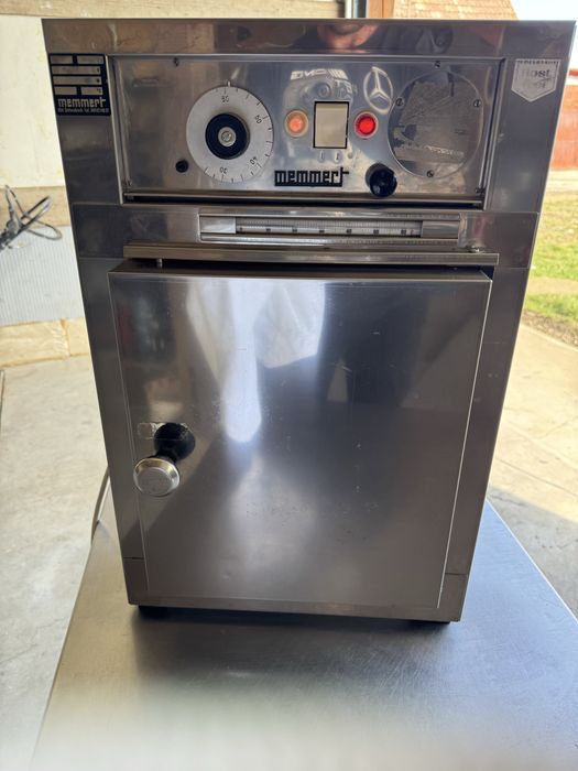 Memmert sterilizator medical