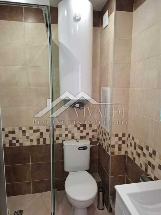 Дава се под наем Двустаен апартамент в Варна, Център - 60 кв.м за 598.23 € - Снимка #9