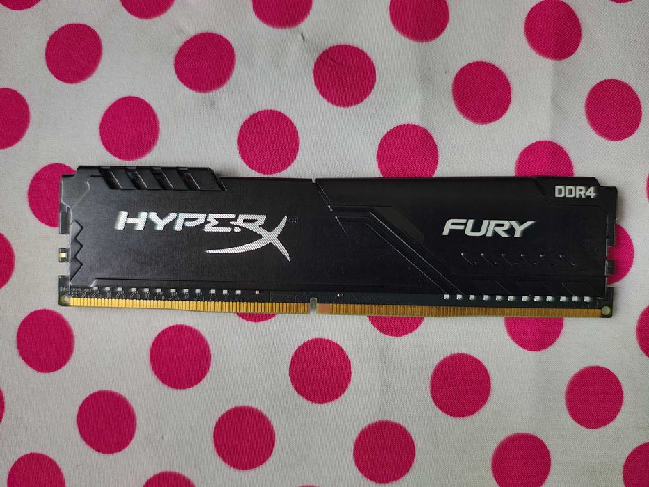 Memorie Ram Fury 8GB DDR4 (1 X 8 GB) 3200 Mhz.