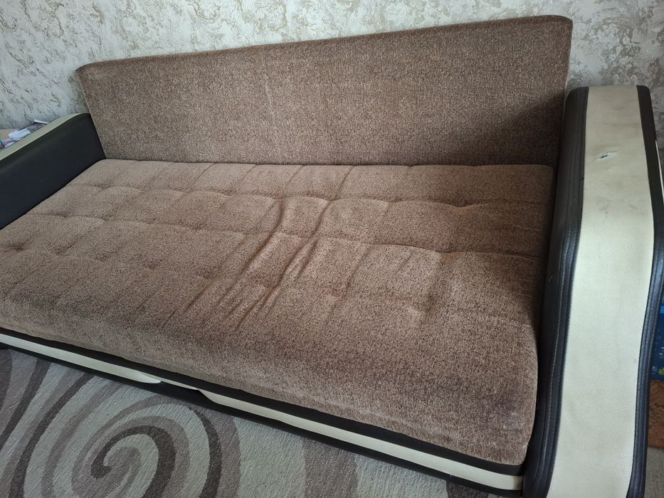 Диван-раздвижной