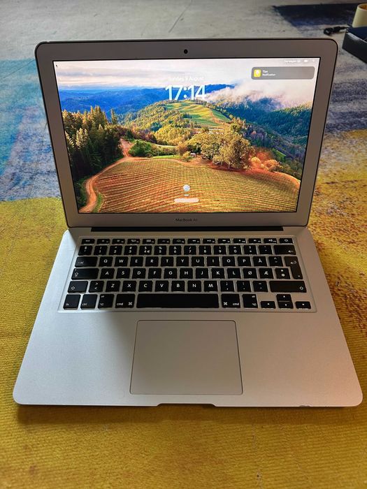 laptop apple macbook air A1466, sonoma, i5, an 2015, baterie ok