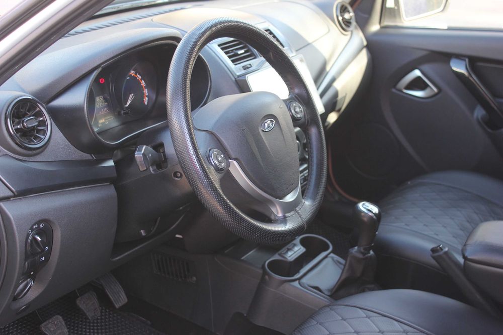 Lada Granta 2023 года