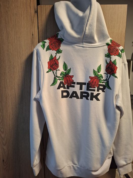 Бял суичер на cropp в добро състояние