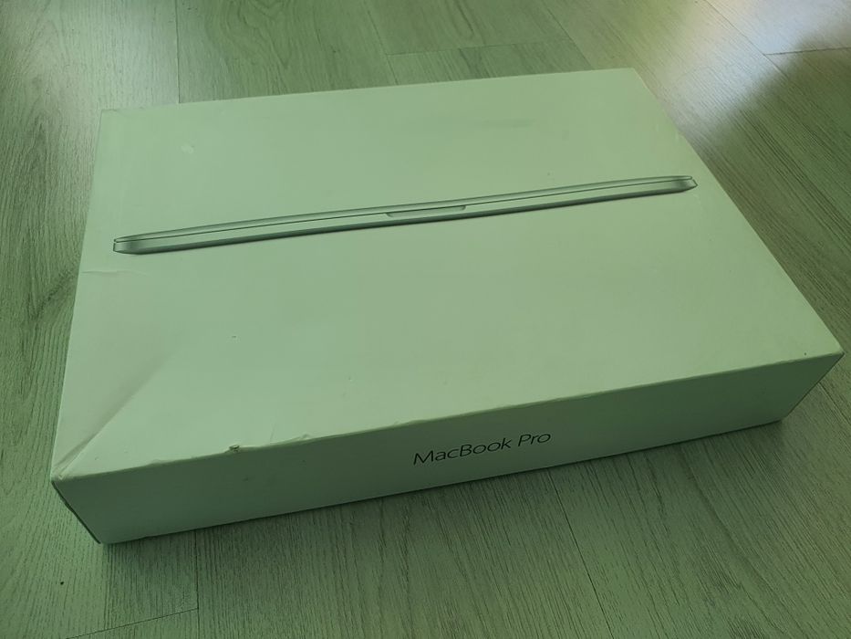 Macbook Pro Retina 15" (Late 2013), Intel Core i7, 8GB RAM, 128GB SSD