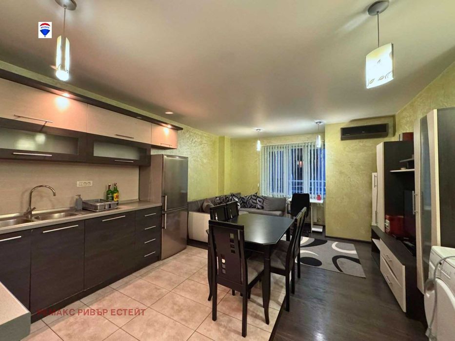 Тристаен апартамент за продажба в центъра на гр. Русе