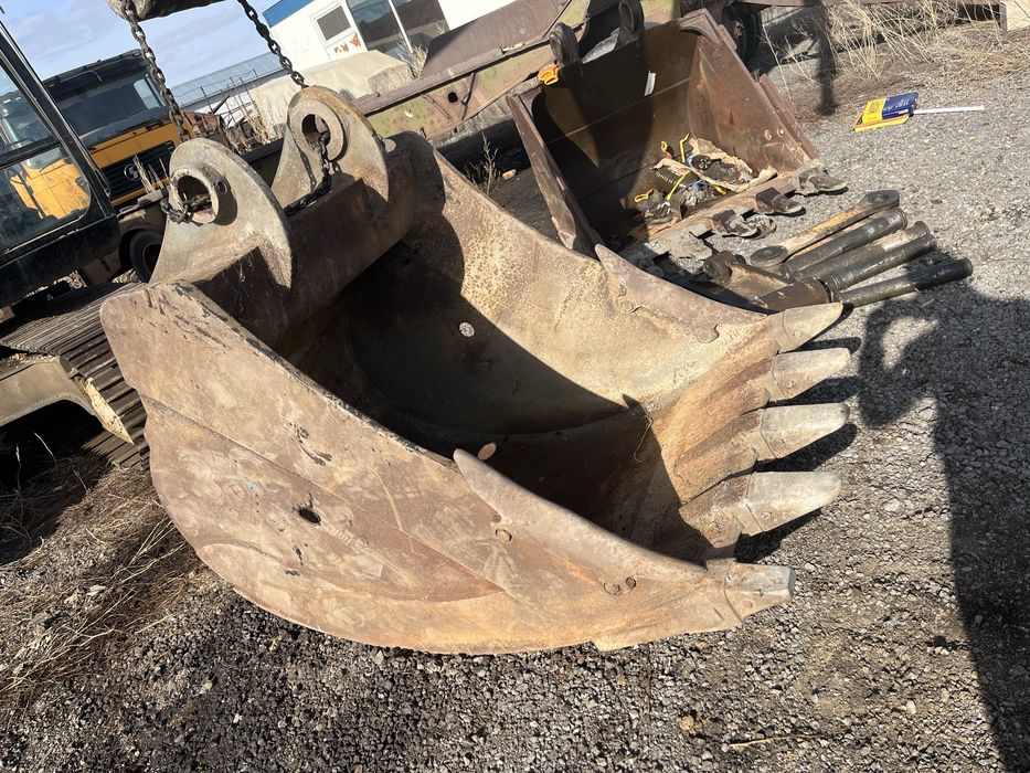 Ковш на экскаватор 1.4 куба