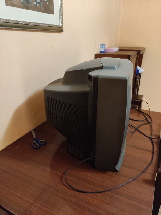 Телевизор LG с кинескоп