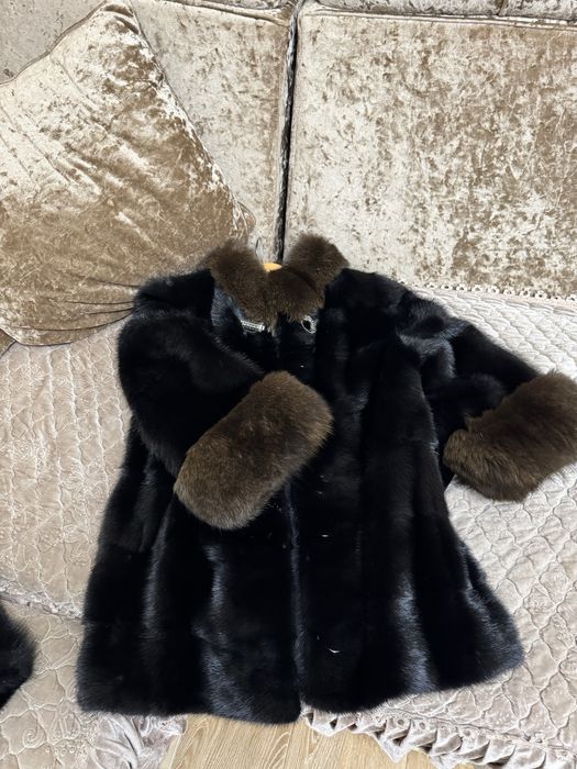 Продам норковую шубу