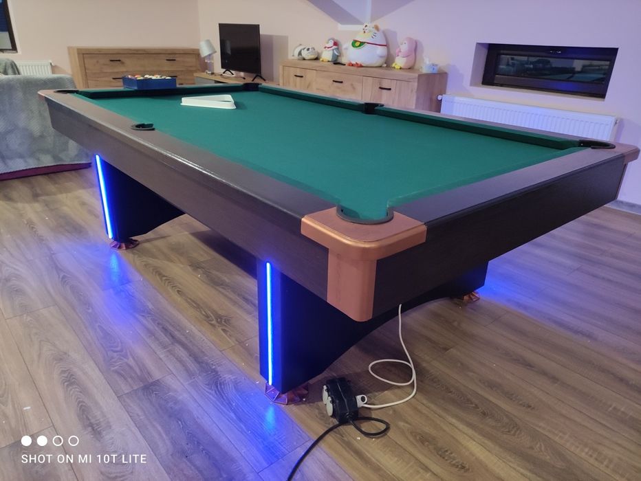 Mese de biliard noi, masa de biliard Casino