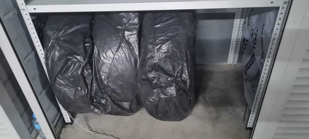 Срочно продам летние шины bridgestone 265/65/17