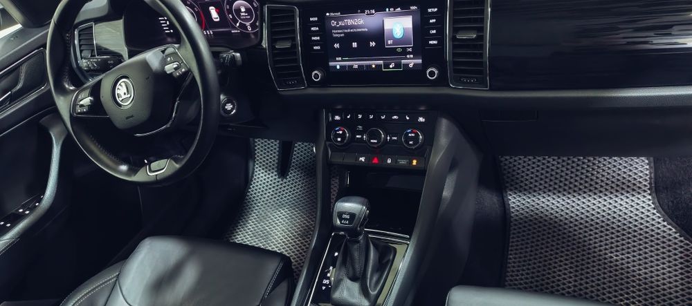 Шкода кодиак сотилади 7 месталий энг фулл пазитцяси